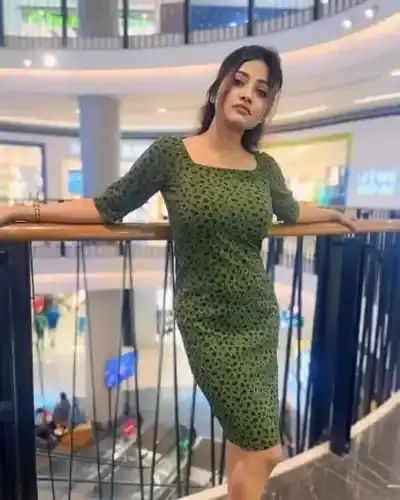 Call Girl Service in Chhoti Sadri